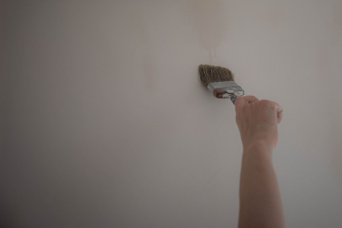 Peinture à la chaux : usages, avantages et application - Origines et caractéristiques de la peinture à la chaux